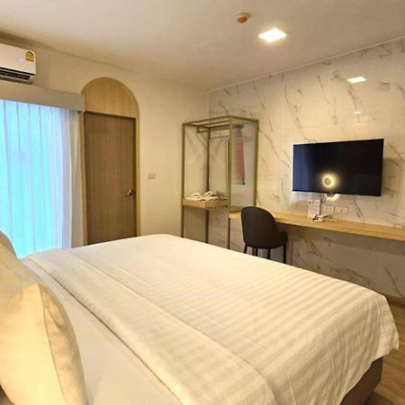 Diya Hotel Бангкок Экстерьер фото