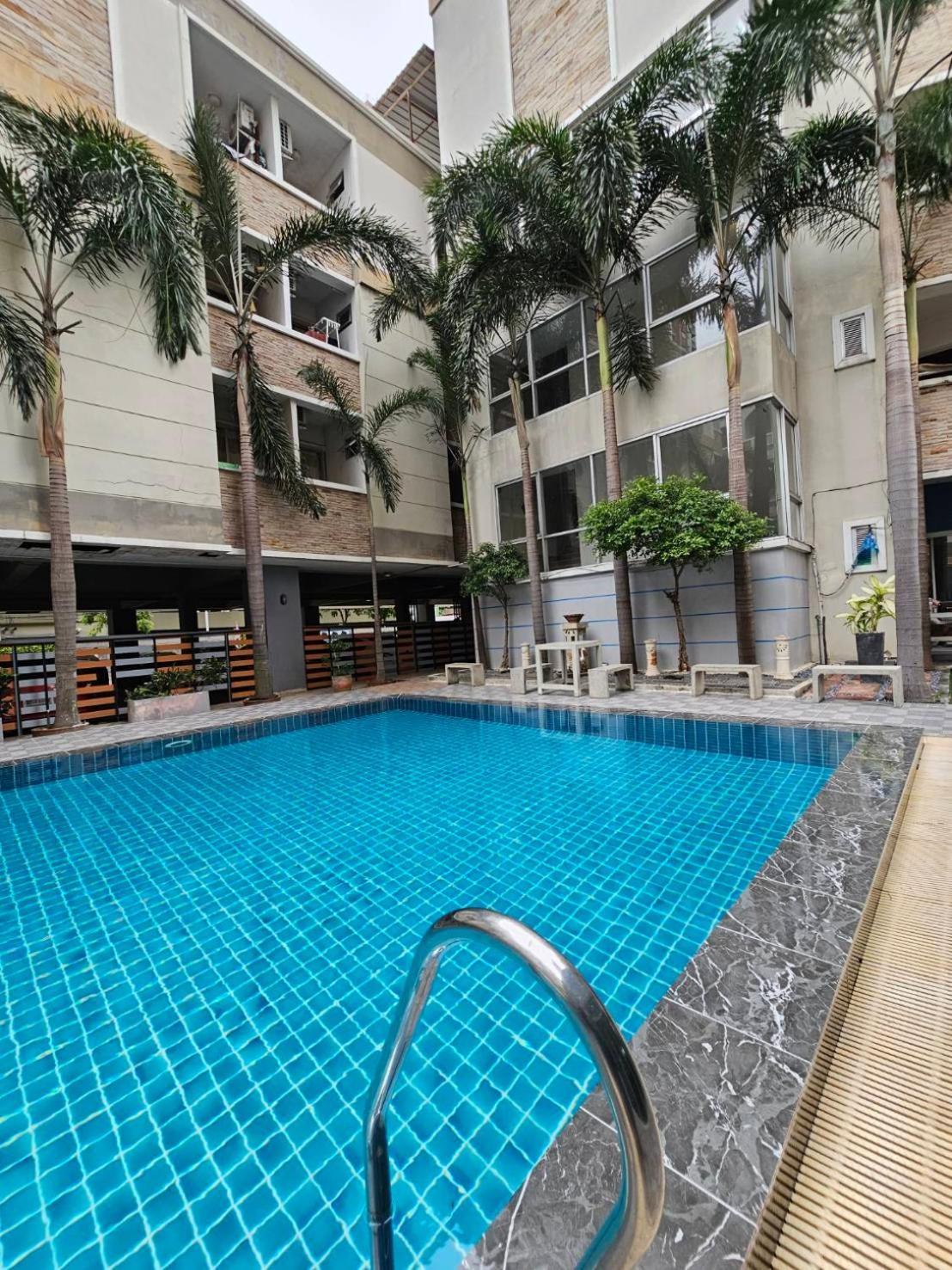 Diya Hotel Бангкок Экстерьер фото
